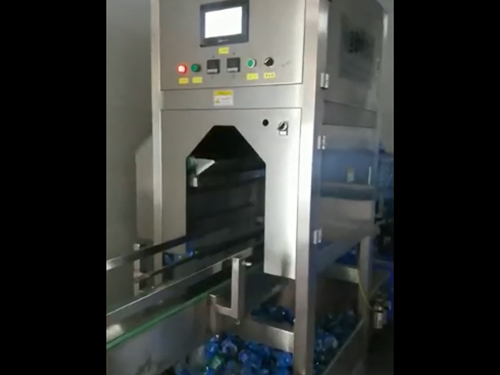 纯净水自动灌装车间